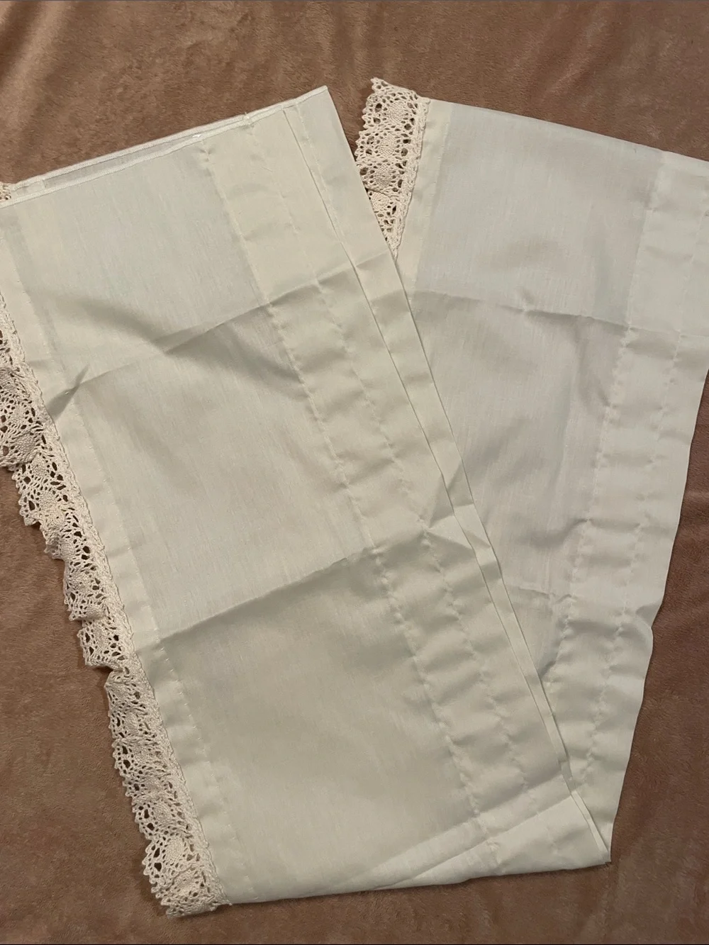 Country Curtains at the Red Lion Inn - 3 pieces